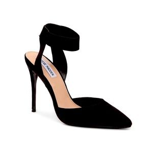 Steve Madden Yasir Pump